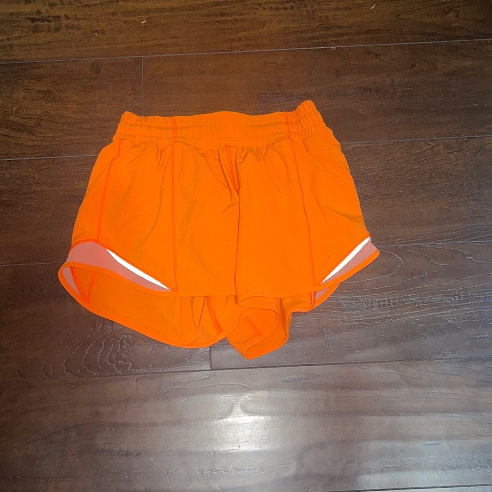 SIZE 2 HIGHLIGHT ORANGE SHORTS SOLD OUT WORN 2wice